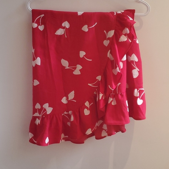 NWT Vintage-Inspired Cherry Wrap Skirt - Picture 1 of 3